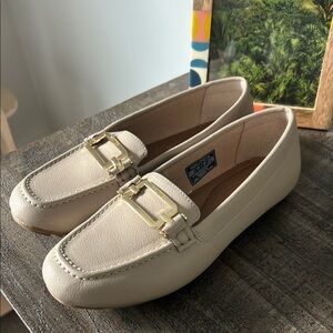 Nautica Cream Loafers